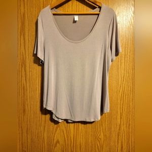 Old Navy Light Mauve Crew Neck Short Sleeve Tee. Size Large